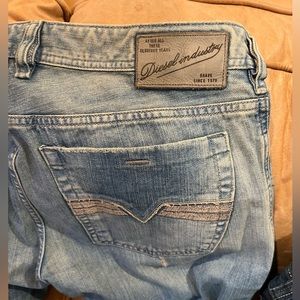 33/34 Diesel Zatiny Jean